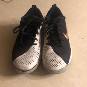 Nike team hustle size 6.5